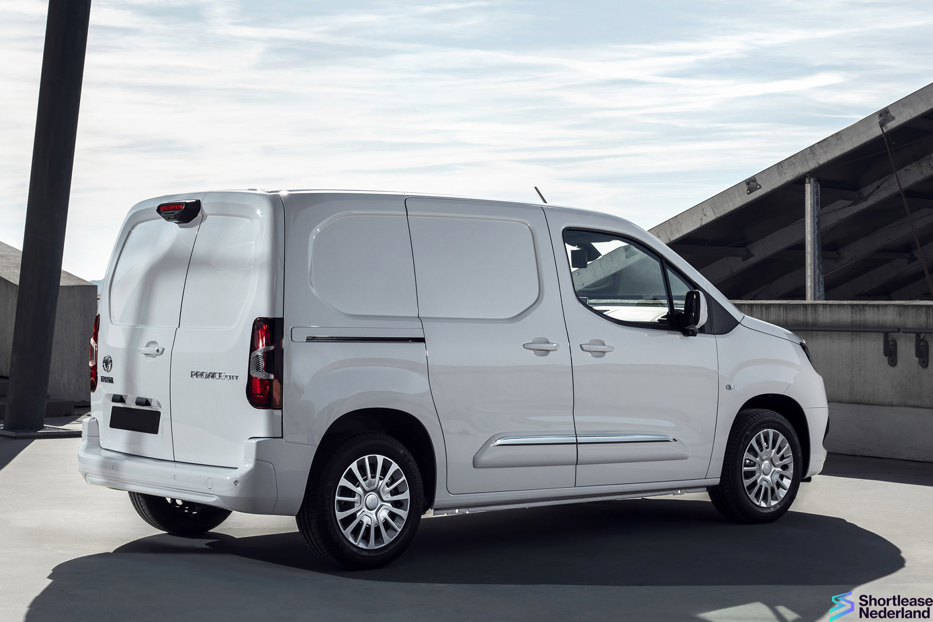 Shortlease bestelbus